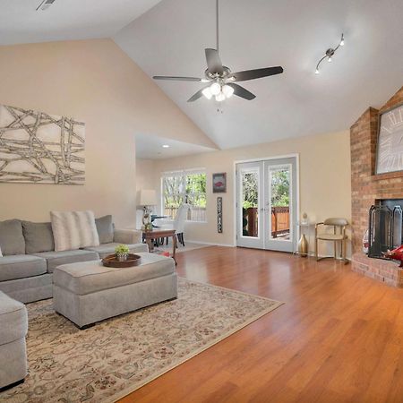 Fayetteville Getaway 외부 사진
